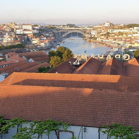 Апартаменты Dourohouse - Luis Bridge Porto Gaia View Вила-Нова-ди-Гая Экстерьер фото